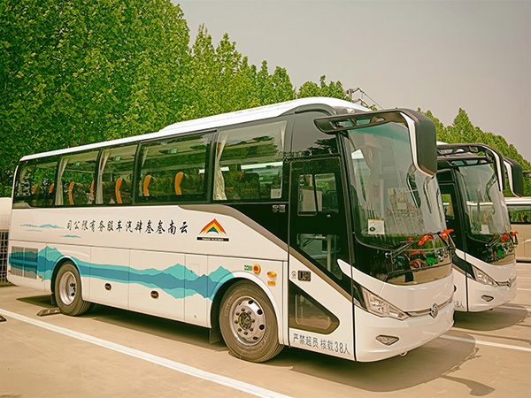 宇通38座旅游大巴