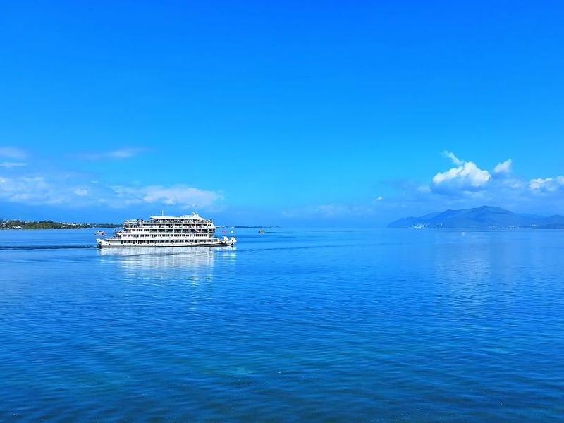 洱海大游船