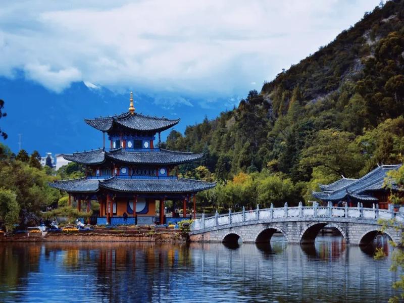 黑龙潭公园