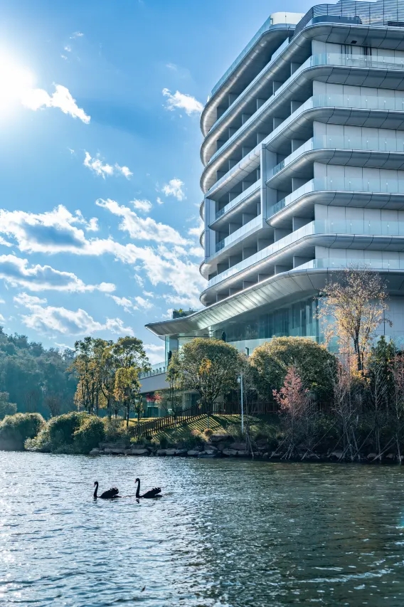 昆明玉龙湾湖景酒店